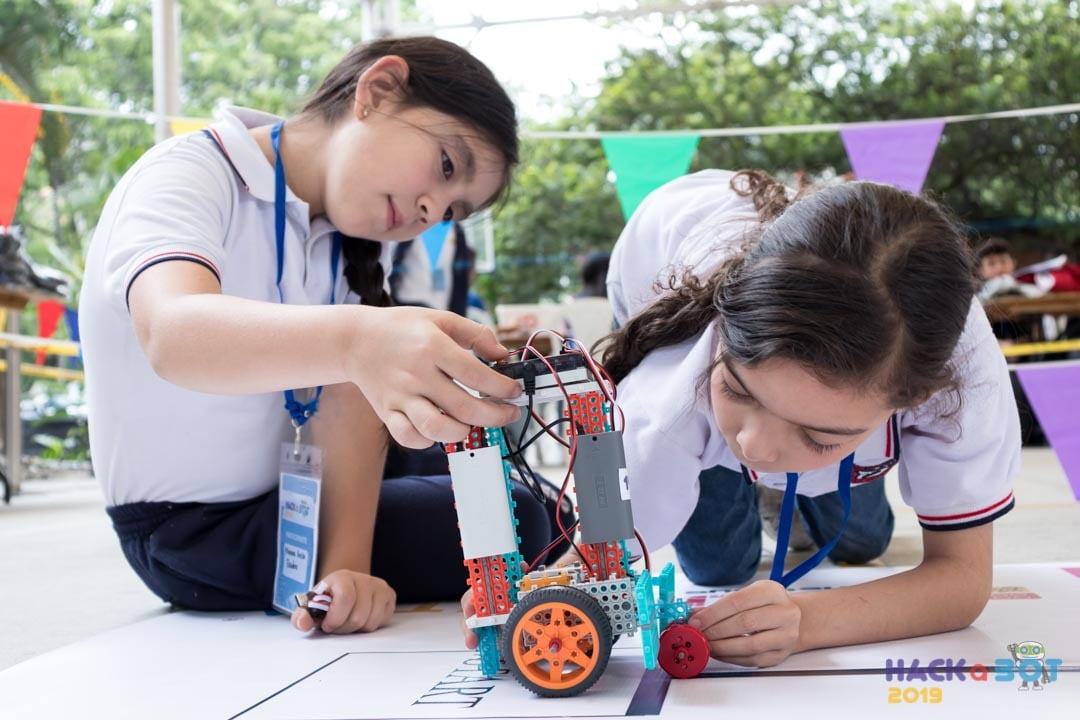 La Hack-a-Bot fue un escenario de aprendizaje para 107 estudiantes